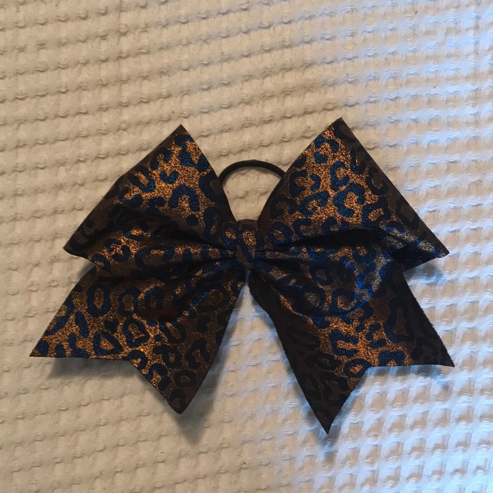 Cheer Bow